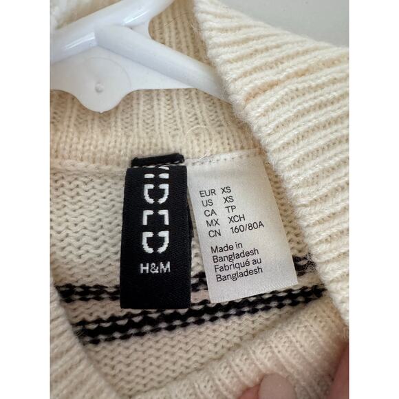 Divided H&M Cropped Crew Neck‎ Sweater Cream Black Striped Size XS - Picture 7 of 7